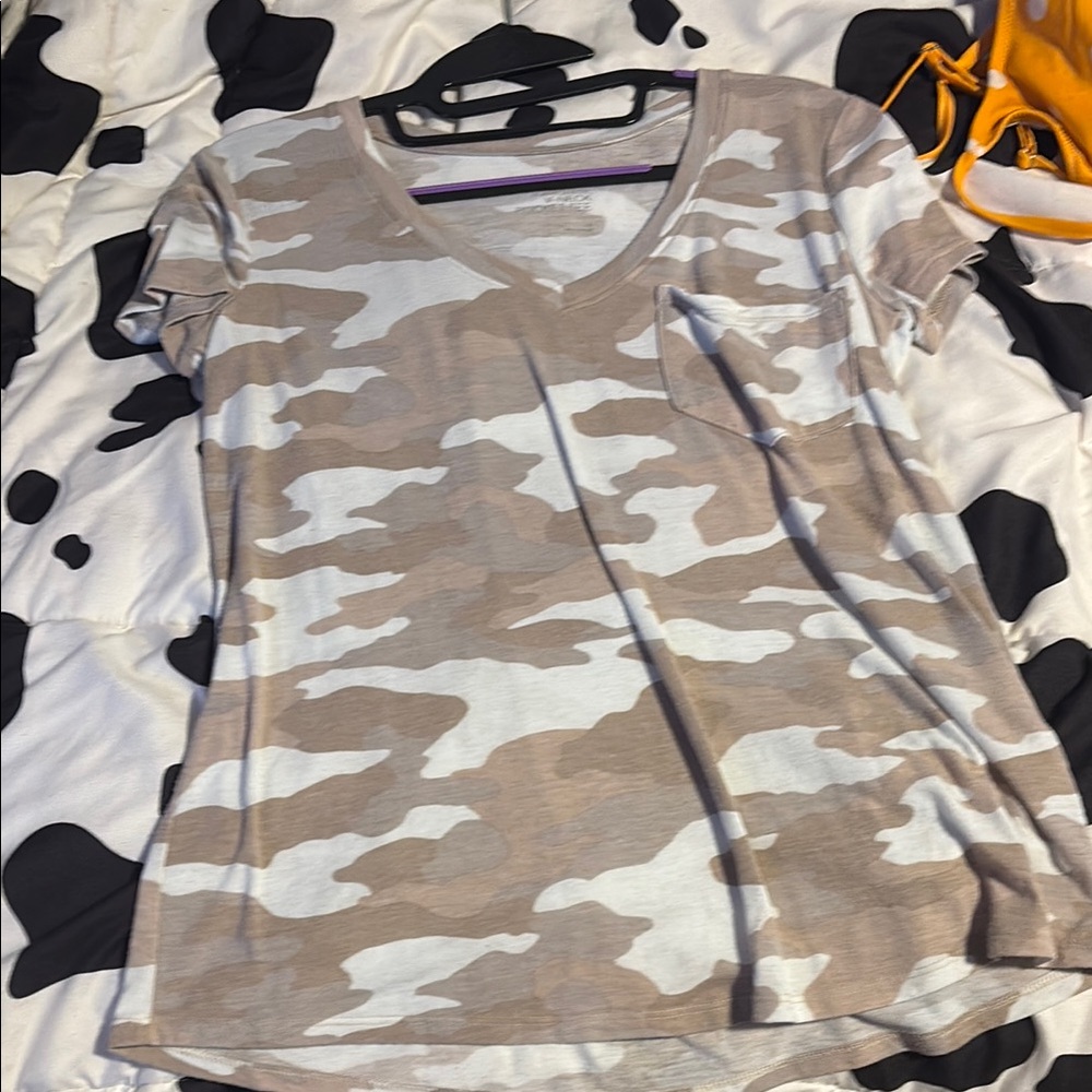 SO Cream and Tan Short Sleeve Tee